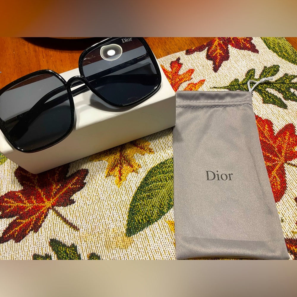 New Woman’s dior Sunglasses